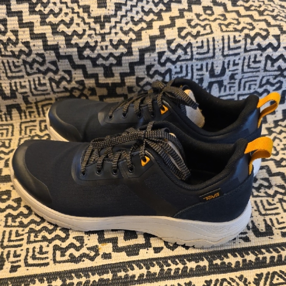 Teva Women's Size 9 Black Gateway Sneakers